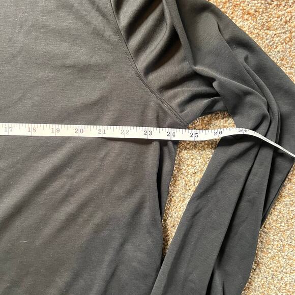 UNTUCKit Wrinkle Free Damaschino Long Sleeve Polo.  Black.  Size XXL - Picture 2 of 7